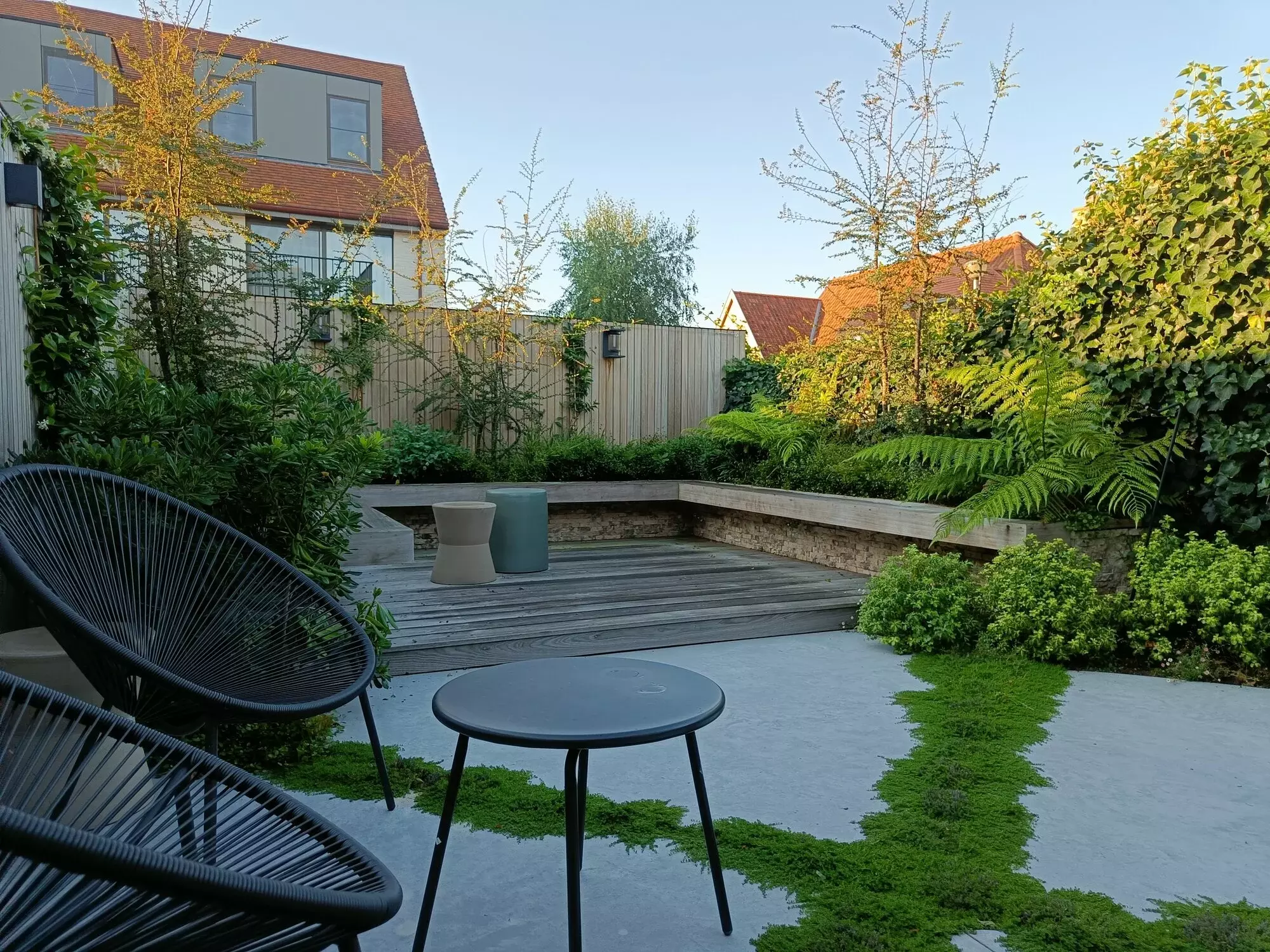 Luchtfoto van zithoek omringd in beplanting – foto 4