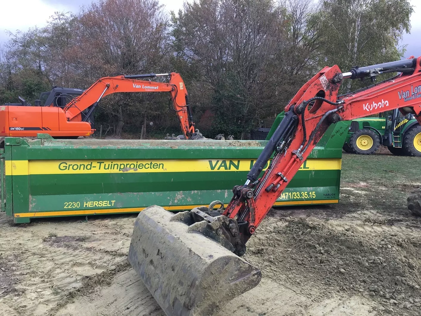 Modern up-to-date machinepark / – foto 1