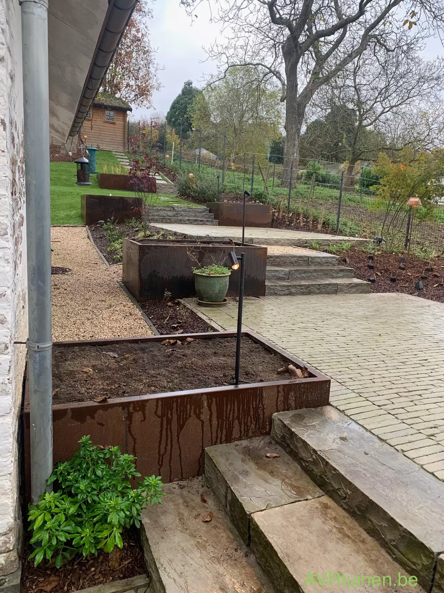 Gezellige tuin met verborgen hoekjes – foto 5