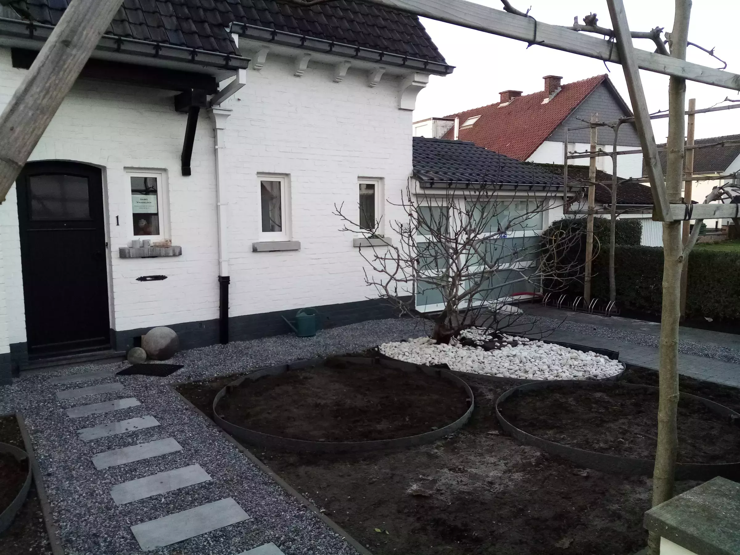 Ontwerp en aanleg voortuin – foto 1