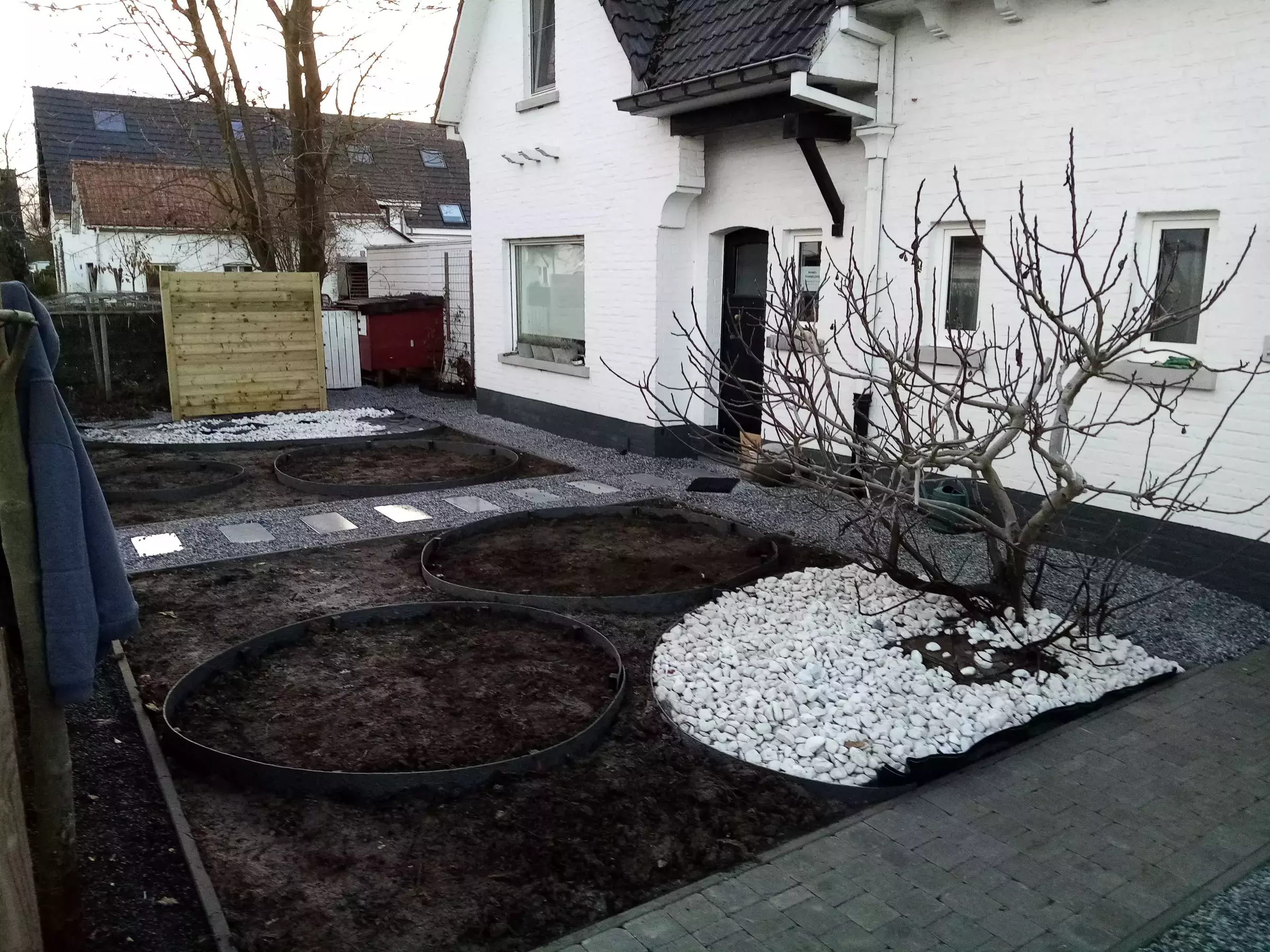 Ontwerp en aanleg voortuin – foto 2