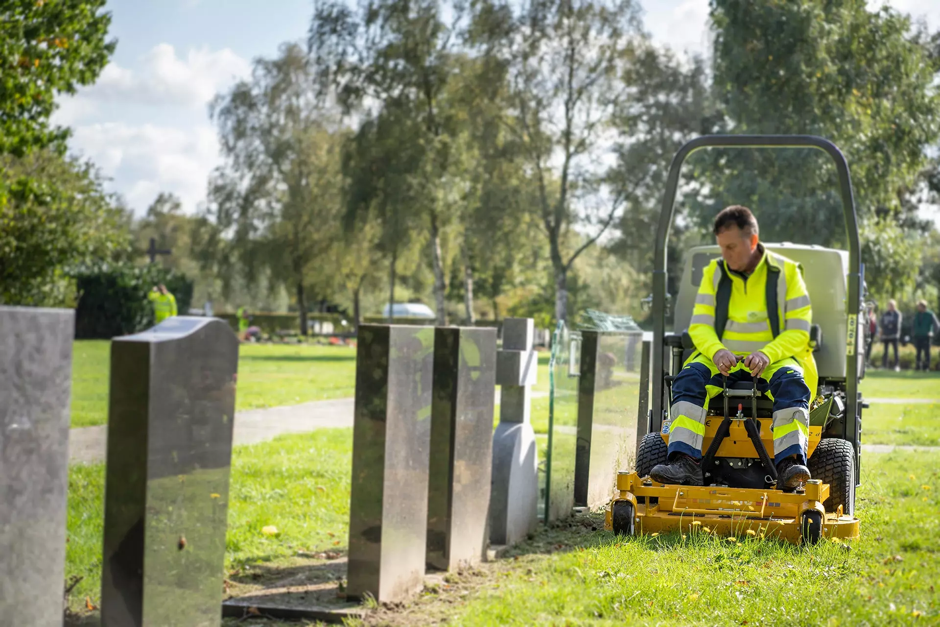 Straatbeeldverfraaiing, reiniging verharding, monumenten en speeltuigen – foto 5